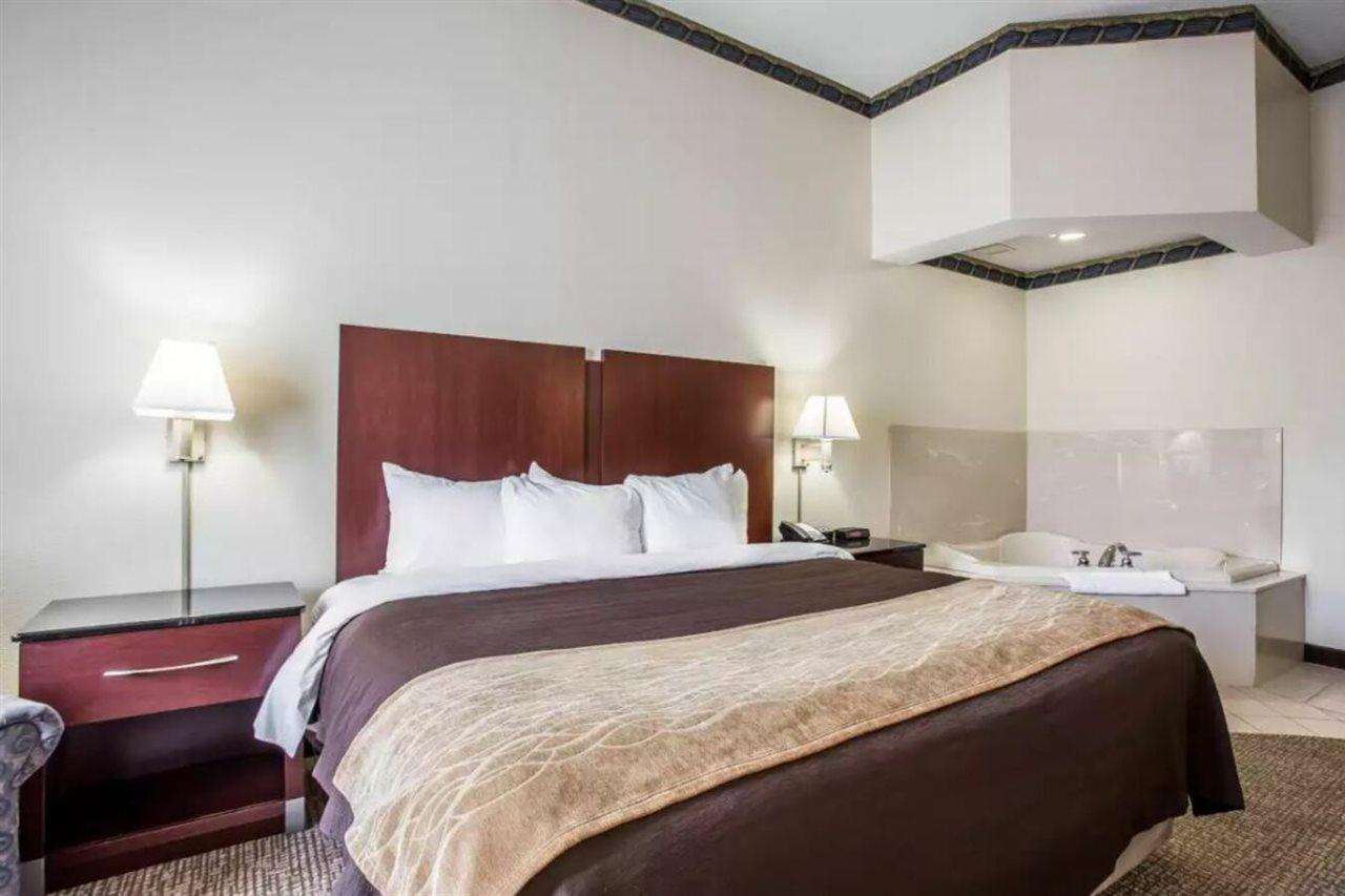 Comfort Inn & Suites Ftjackson Maingate Columbia Kültér fotó